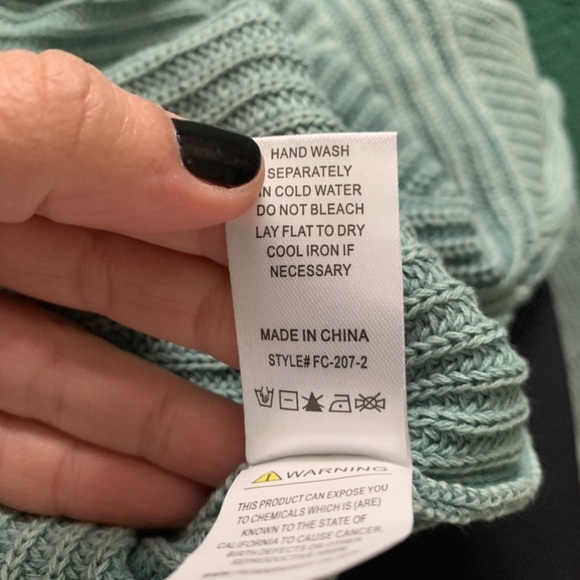 {FATE} Distressed Green Crop Sweater - Picture 6 of 7